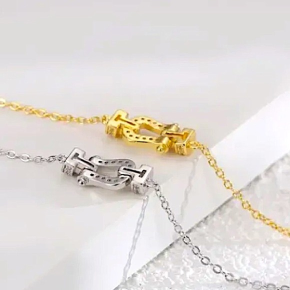 Gold Horseshoe Zircon Bracelet Chain Link Snaffle Stirrup D Ring Gift for Friend - Picture 7 of 10